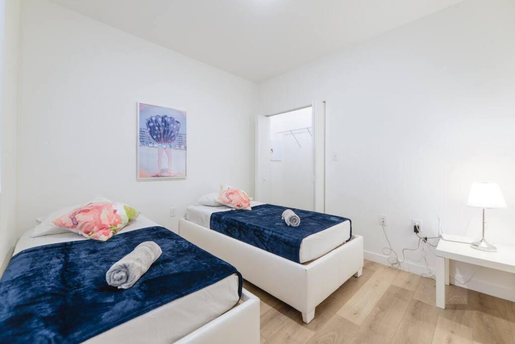 Вілла Amazing Town House 15 Min From The Beach Wfree Parking Маямі Екстер'єр фото